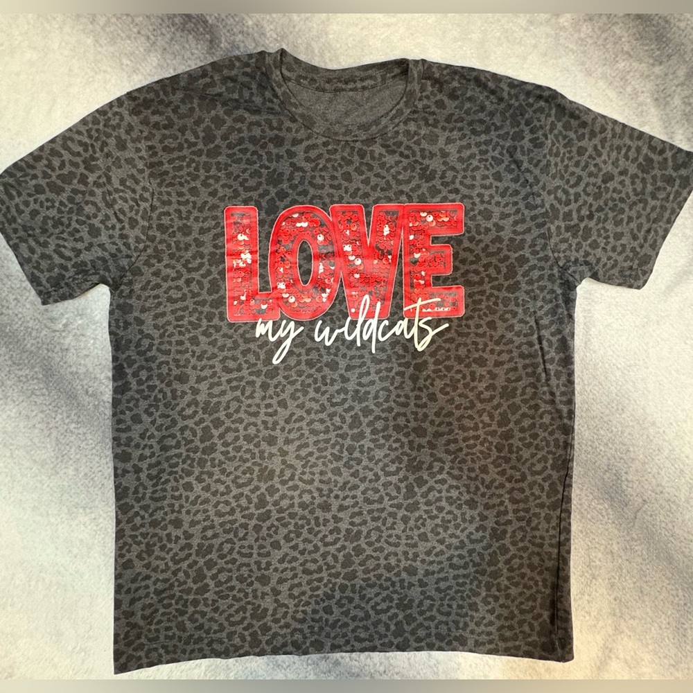Unbranded Gray Leopard Print 'LOVE my wildcats' Casual Fan T-Shirt L‎ XL (A1)